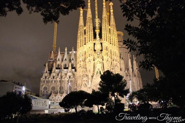 Night La Sagrada Familia