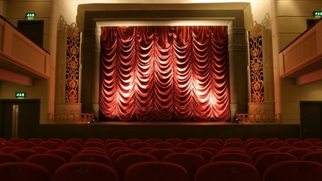 things to do in newcastle cinema