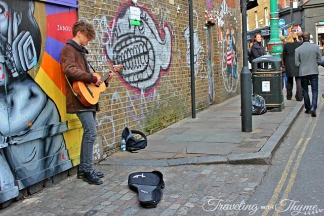 Street Performers in London