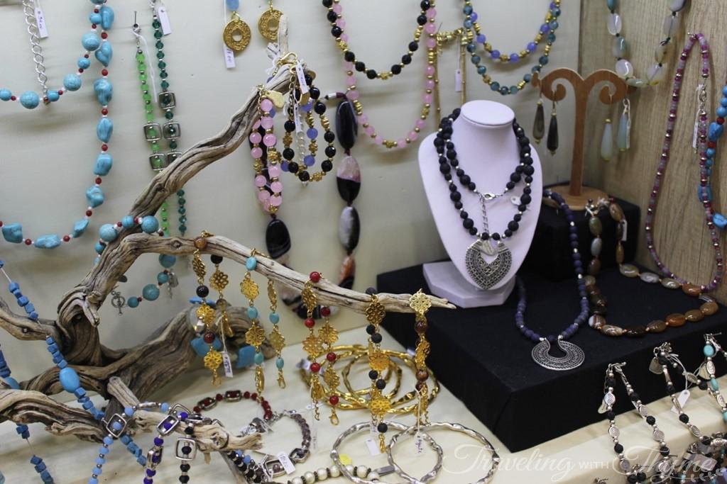 Toakrokeramo Gift Shop Jewelry Souvenirs Skiathos